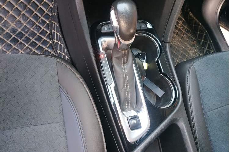 Used Buick Encore GX 2020 20T CVT Two-Wheel Drive Luxury Version Gear Lever
