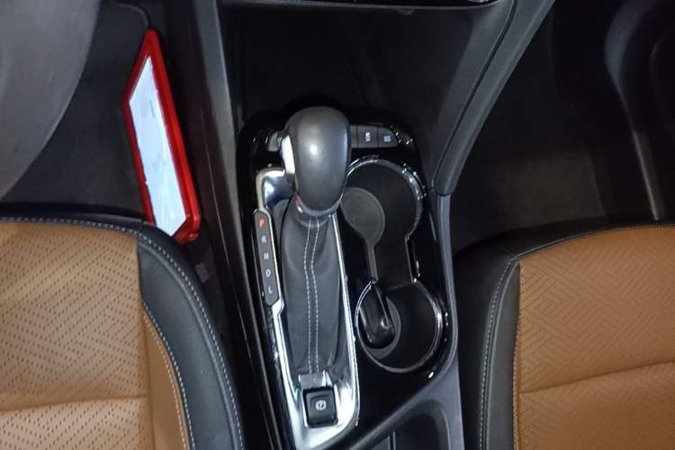 Used Buick Encore GX 2020 20T CVT Two-Wheel Drive Flagship Version Gear Lever