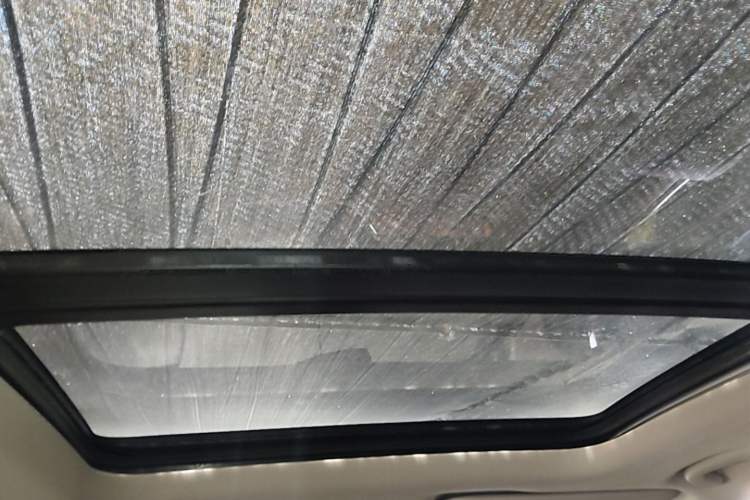 Used Buick Encore GX 2020 20T CVT Two-Wheel Drive Luxury Version Headliner