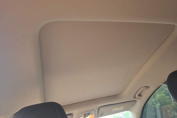 Used Buick Encore GX 2020 20T CVT Two-Wheel Drive Luxury Version Headliner