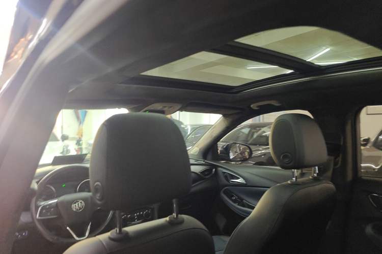 Used Buick Encore GX 2020 20T CVT Two-Wheel Drive Luxury Version Headliner