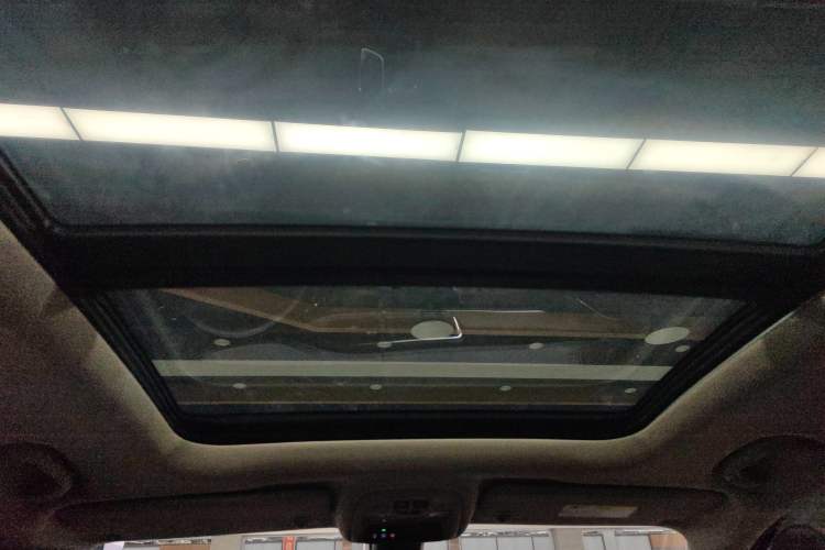 Used Buick Encore GX 2020 20T CVT Two-Wheel Drive Luxury Version Headliner
