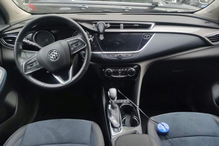 Used Buick Encore GX 2020 20T CVT Two-Wheel Drive Luxury Version Interior 2