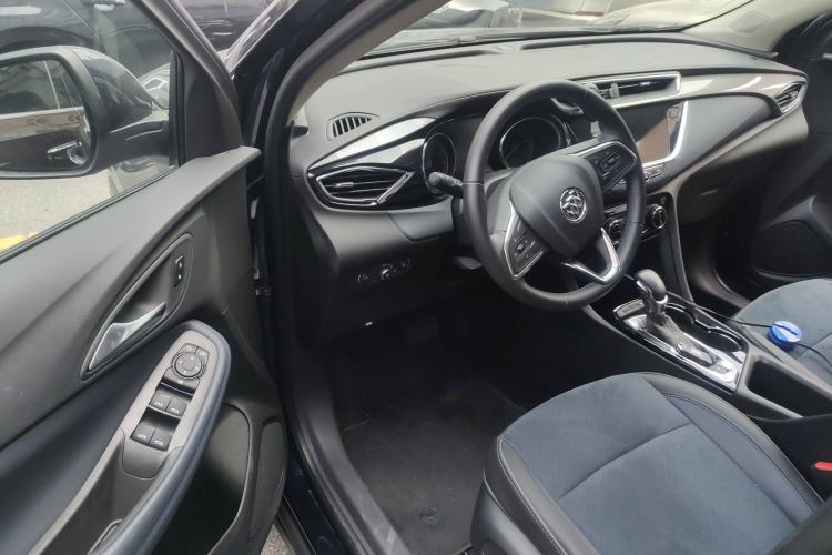 Used Buick Encore GX 2020 20T CVT Two-Wheel Drive Luxury Version Interior 3
