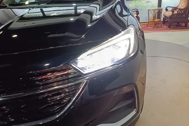 Used Buick Encore GX 2020 20T CVT Two-Wheel Drive Flagship Version Left Front Headlight