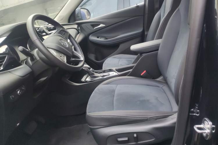Used Buick Encore GX 2020 20T CVT Two-Wheel Drive Luxury Version Left Front Seat