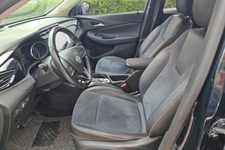 Used Buick Encore GX 2020 20T CVT Two-Wheel Drive Luxury Version Left Front Seat