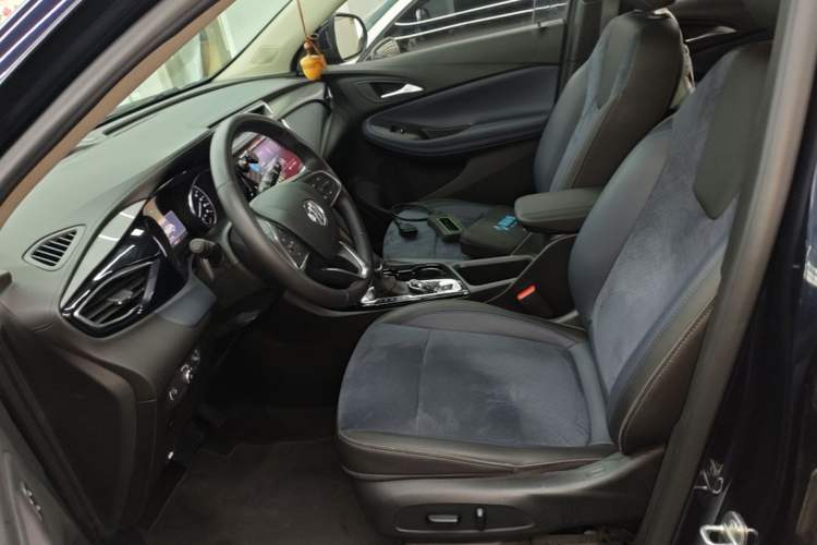Used Buick Encore GX 2020 20T CVT Two-Wheel Drive Luxury Version Left Front Seat
