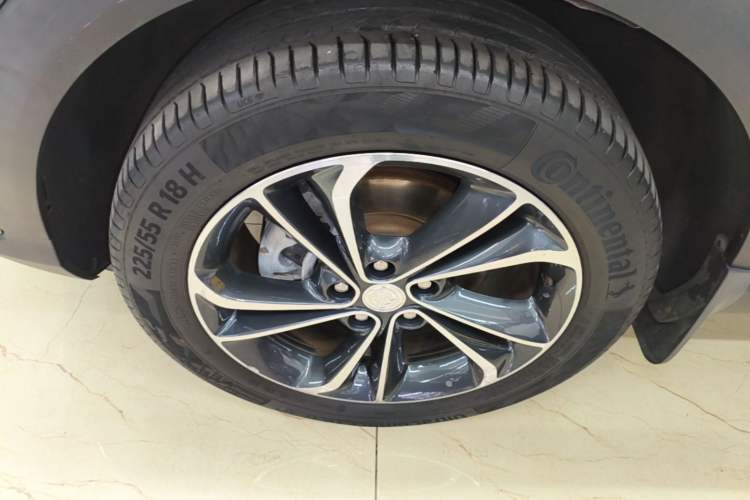 Used Buick Encore GX 2020 20T Automatic All-Wheel-Drive Flagship Model Left Front Wheel Hub