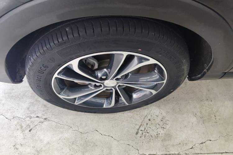 Used Buick Encore GX 2020 20T CVT Two-Wheel Drive Luxury Version Left Front Wheel Hub