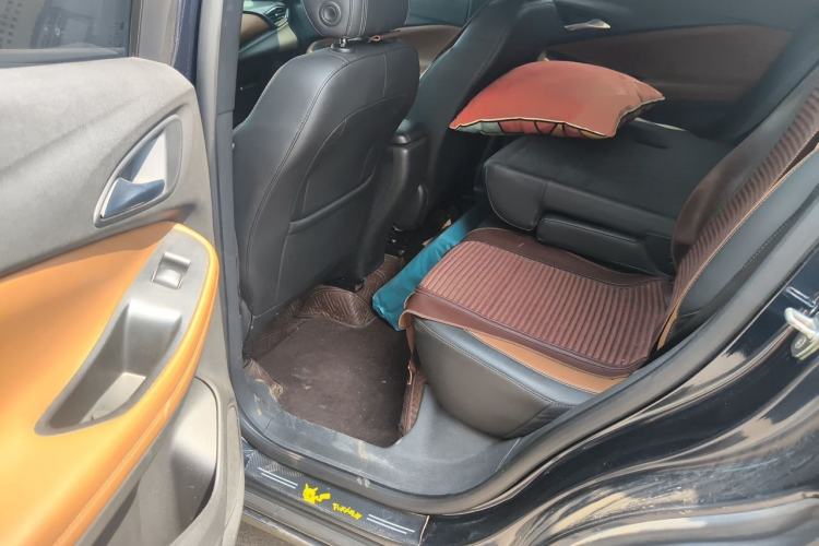 Used Buick Encore GX 2020 20T CVT Two-Wheel Drive Luxury Version Left Rear Seat