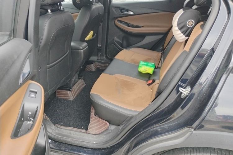 Used Buick Encore GX 2020 20T CVT Two-Wheel Drive Luxury Version Left Rear Seat