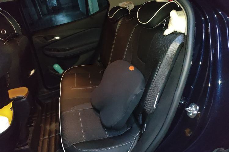 Used Buick Encore GX 2020 20T CVT Two-Wheel Drive Luxury Version Left Rear Seat