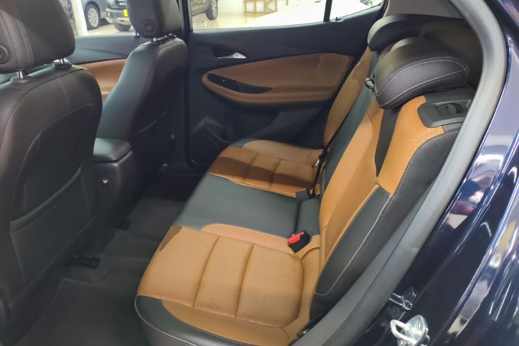 Used Buick Encore GX 2020 20T Automatic All-Wheel-Drive Flagship Model Left Rear Seat