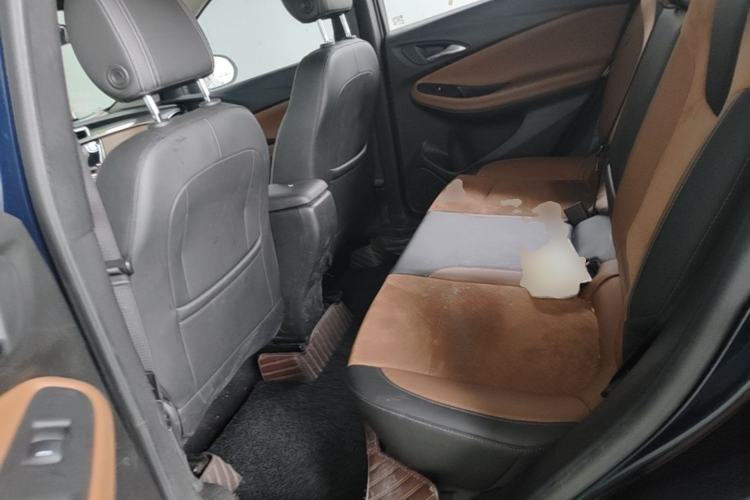 Used Buick Encore GX 2020 20T CVT Two-Wheel Drive Luxury Version Left Rear Seat
