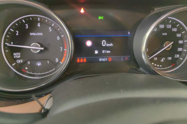 Used Buick Encore GX 2020 20T CVT Two-Wheel Drive Flagship Version Odometer Close Up