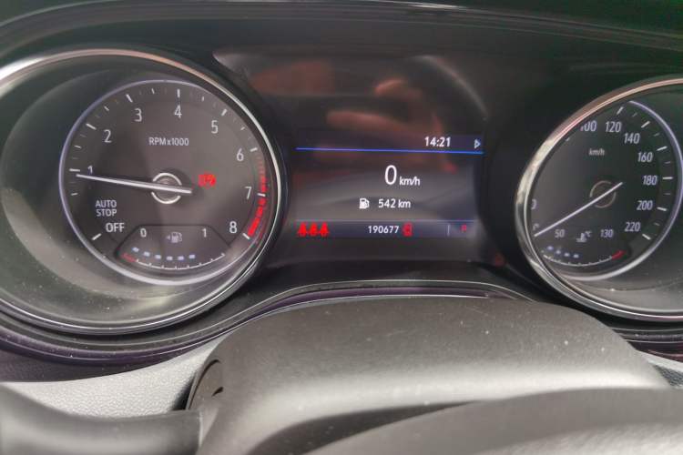 Used Buick Encore GX 2020 20T CVT Two-Wheel Drive Luxury Version Odometer Close Up