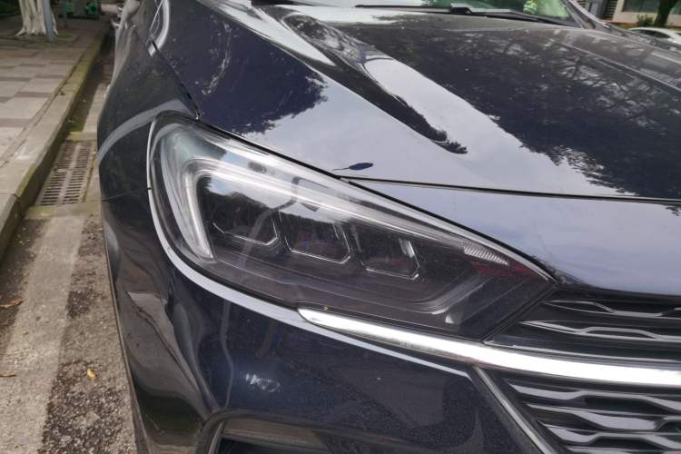 Used Buick Encore GX 2020 20T CVT Two-Wheel Drive Luxury Version Right Front Headlight