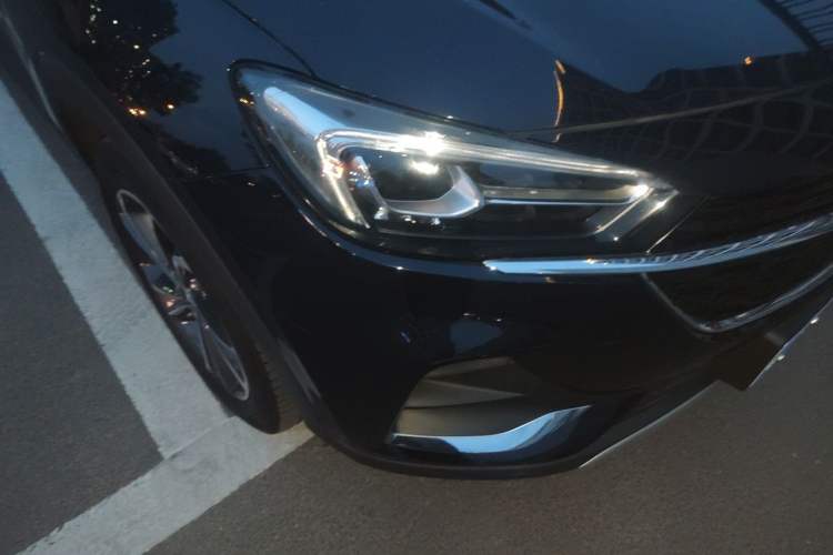Used Buick Encore GX 2020 20T CVT Two-Wheel Drive Flagship Version Right Front Headlight