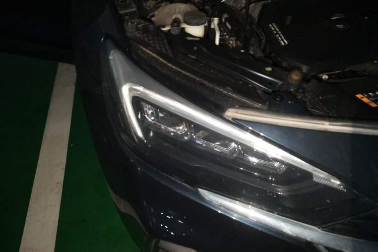 Used Buick Encore GX 2020 20T CVT Two-Wheel Drive Flagship Version Right Front Headlight