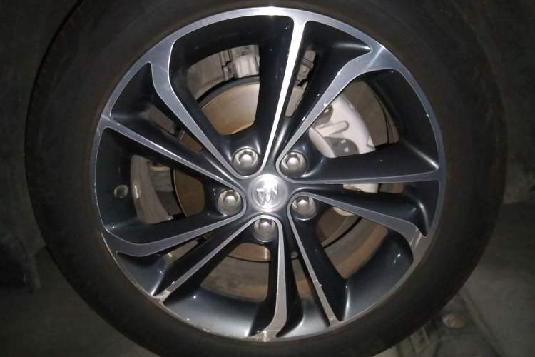 Used Buick Encore GX 2020 20T CVT Two-Wheel Drive Luxury Version Right Front Wheel Hub