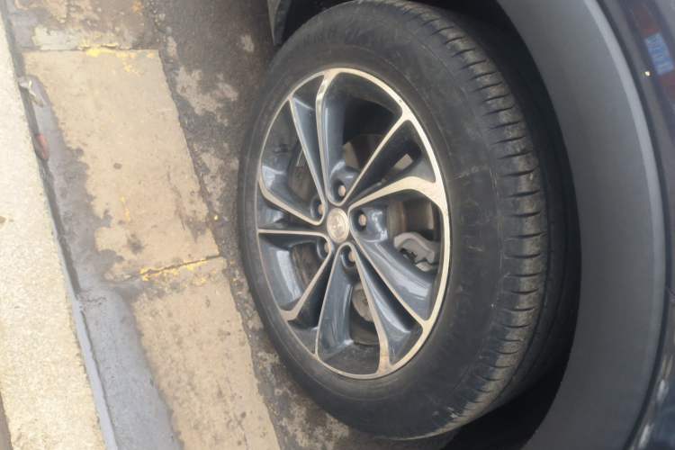 Used Buick Encore GX 2020 20T CVT Two-Wheel Drive Luxury Version Right Front Wheel Hub