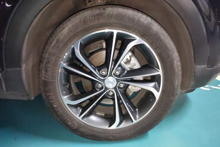Used Buick Encore GX 2020 20T CVT Two-Wheel Drive Luxury Version Right Front Wheel Hub