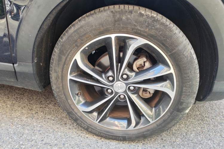 Used Buick Encore GX 2020 20T CVT Two-Wheel Drive Luxury Version Right Front Wheel Hub