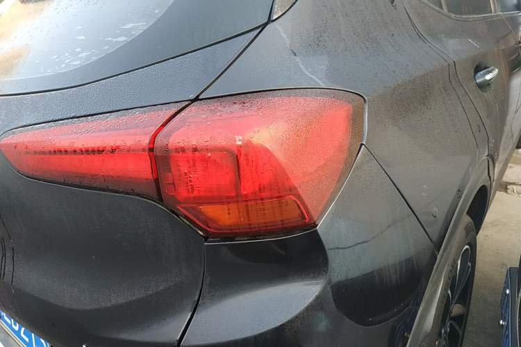 Used Buick Encore GX 2020 20T CVT Two-Wheel Drive Luxury Version Right Rear Taillight