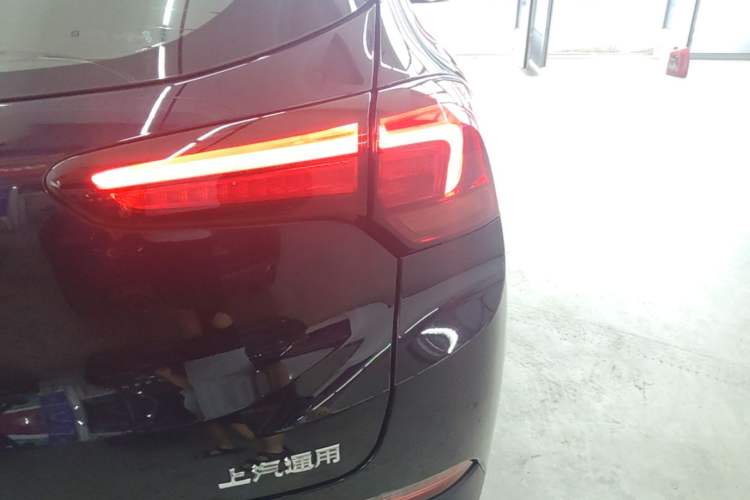 Used Buick Encore GX 2020 20T CVT Two-Wheel Drive Luxury Version Right Rear Taillight