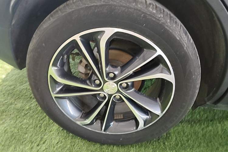 Used Buick Encore GX 2020 20T CVT Two-Wheel Drive Luxury Version Right Rear Wheel Hub