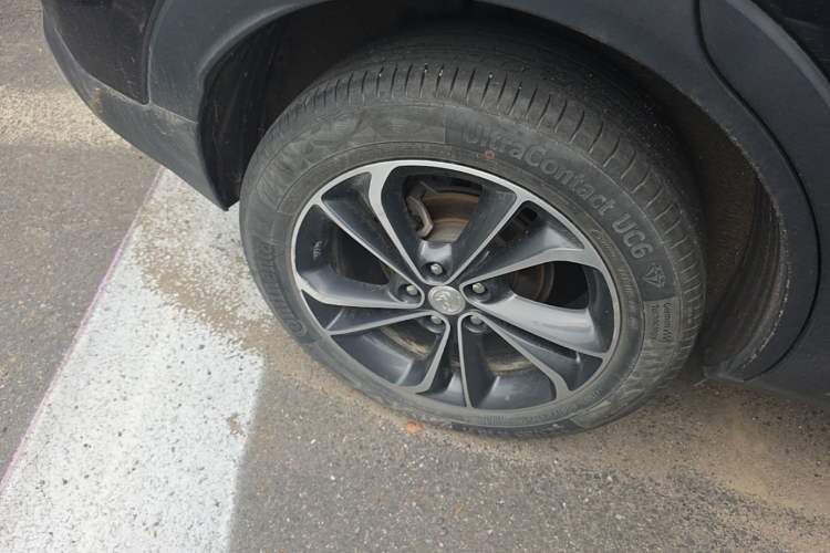 Used Buick Encore GX 2020 20T CVT Two-Wheel Drive Luxury Version Right Rear Wheel Hub