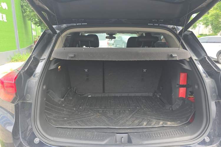 Used Buick Encore GX 2020 20T CVT Two-Wheel Drive Luxury Version Trunk