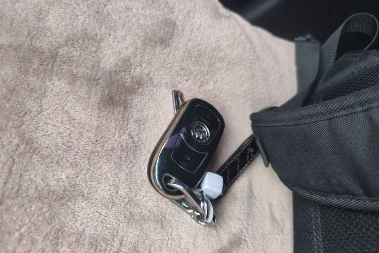 Used Buick Encore GX 2020 20T CVT Two-Wheel Drive Luxury Version Vehicle Key