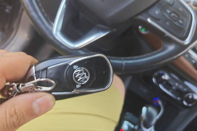Used Buick Encore GX 2020 20T CVT Two-Wheel Drive Luxury Version Vehicle Key