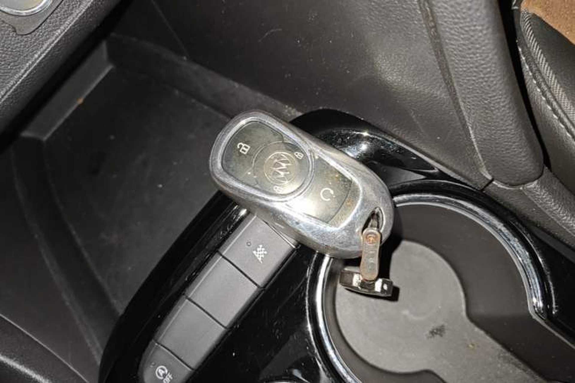 Used Buick Encore GX 2020 20T CVT Two-Wheel Drive Luxury Version Vehicle Key