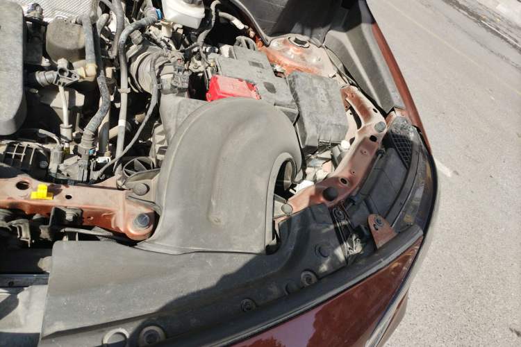 Used Buick Encore GX 2020 20T CVT Two-Wheel Drive Luxury Version Engine Bay Left
