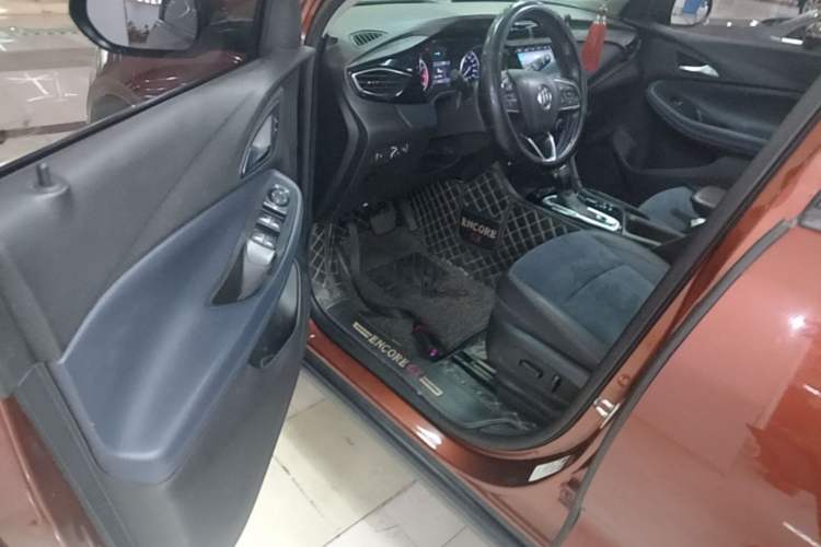 Used Buick Encore GX 2020 20T CVT Two-Wheel Drive Luxury Version Left Front Seat