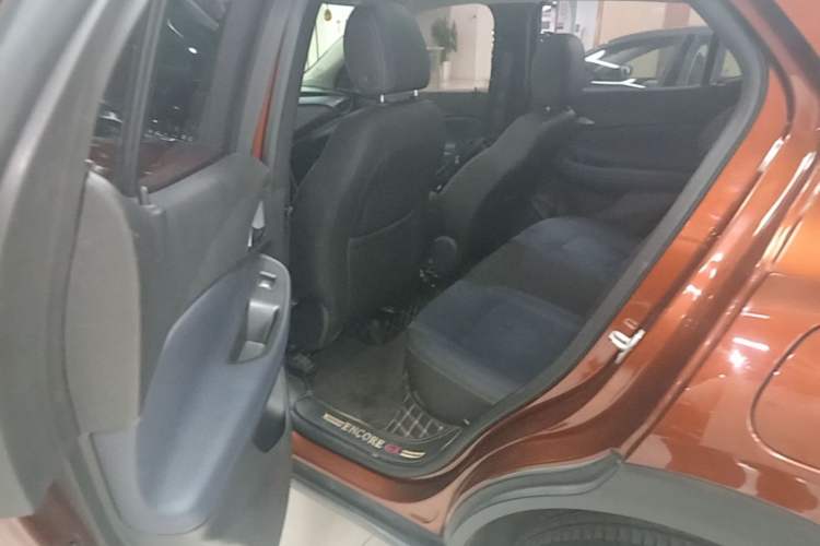 Used Buick Encore GX 2020 20T CVT Two-Wheel Drive Luxury Version Left Rear Seat