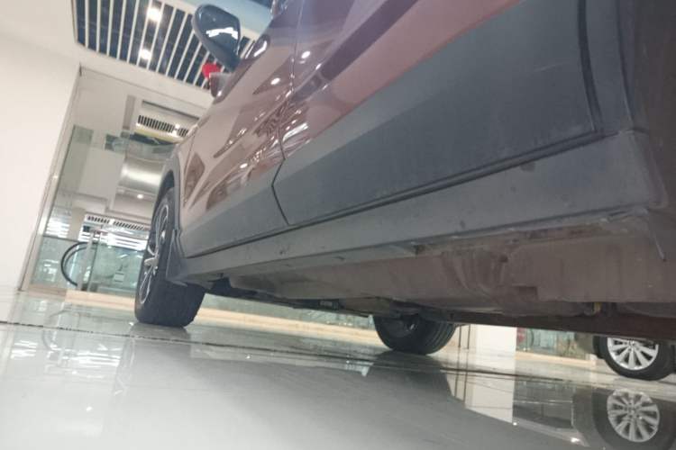 Used Buick Encore GX 2020 20T CVT Two-Wheel Drive Luxury Version Left Side Sill