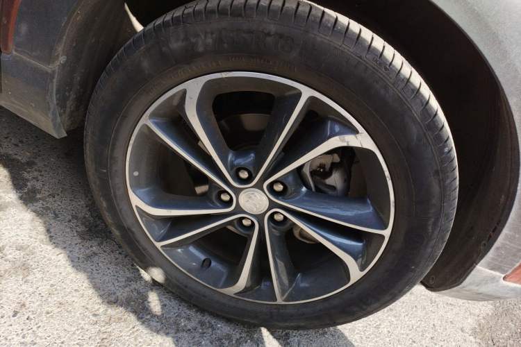 Used Buick Encore GX 2020 20T CVT Two-Wheel Drive Luxury Version Right Front Wheel Hub