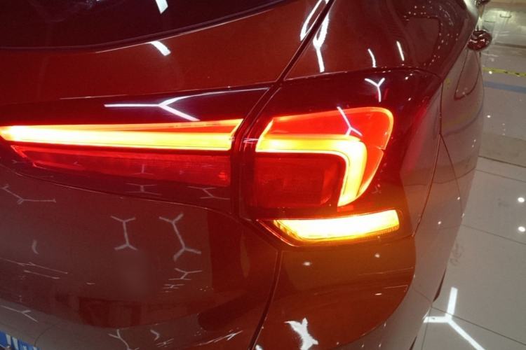 Used Buick Encore GX 2020 20T CVT Two-Wheel Drive Luxury Version Right Rear Taillight