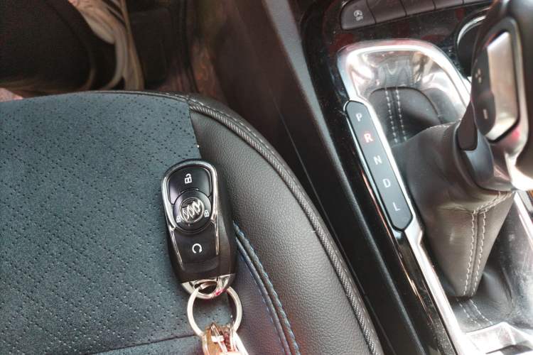 Used Buick Encore GX 2020 20T CVT Two-Wheel Drive Luxury Version Vehicle Key