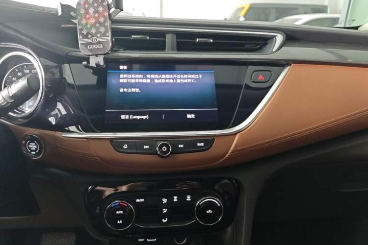 Used Buick Encore GX 2020 20T CVT Two-Wheel Drive Luxury Version Audio And AC Panel