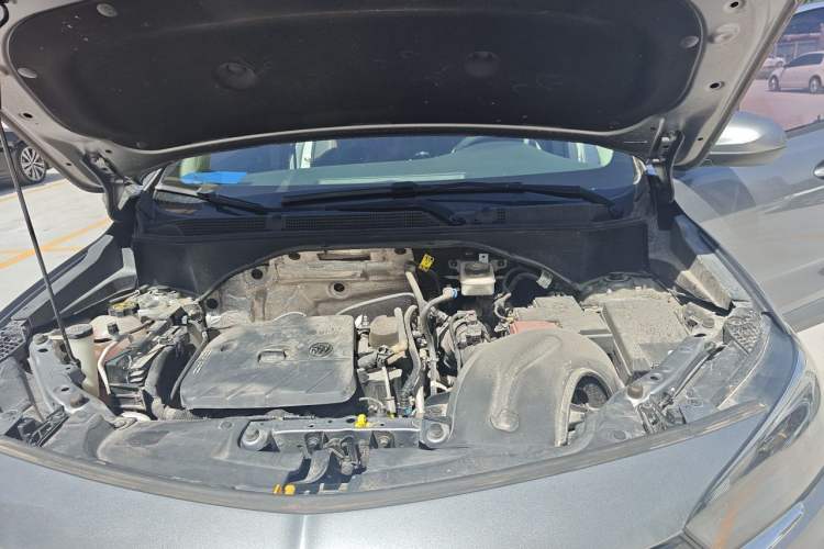 Used Buick Encore GX 2020 20T CVT Two-Wheel Drive Luxury Version Engine Bay