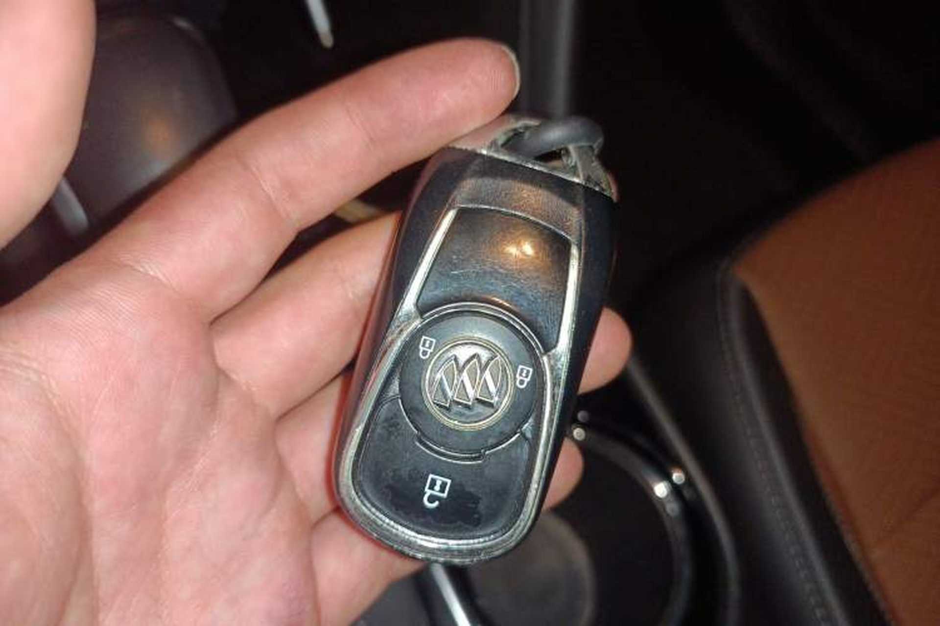 Used Buick Encore GX 2020 20T CVT Two-Wheel Drive Flagship Version Interior 1