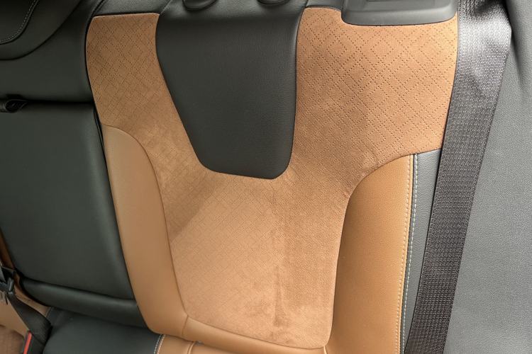 Used Buick Encore GX 2020 20T CVT Two-Wheel Drive Luxury Version Interior 5