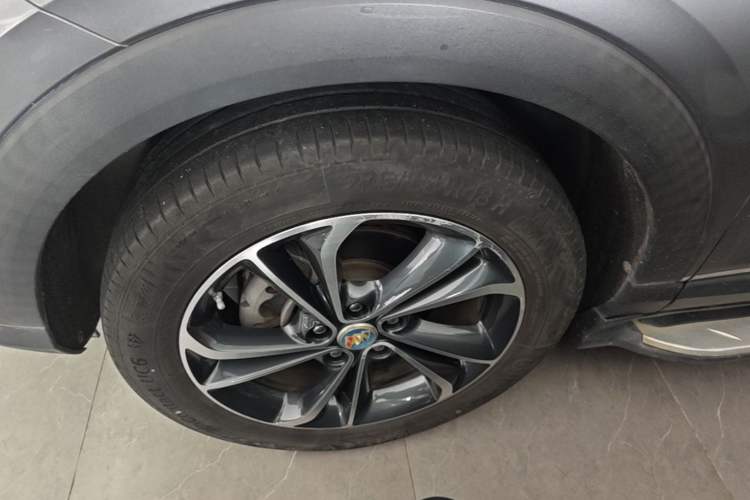 Used Buick Encore GX 2020 20T CVT Two-Wheel Drive Luxury Version Left Front Wheel Hub