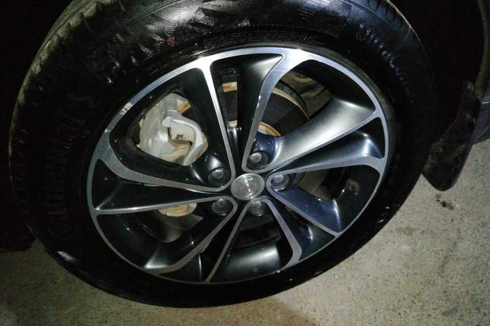 Used Buick Encore GX 2020 20T CVT Two-Wheel Drive Luxury Version Left Front Wheel Hub