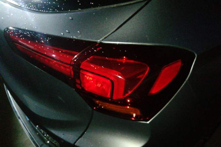 Used Buick Encore GX 2020 20T CVT Two-Wheel Drive Luxury Version Right Rear Taillight
